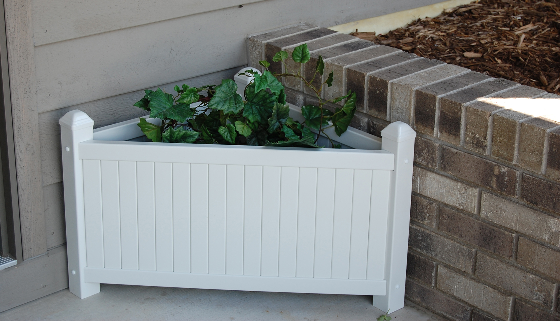 Corner Slat Planter